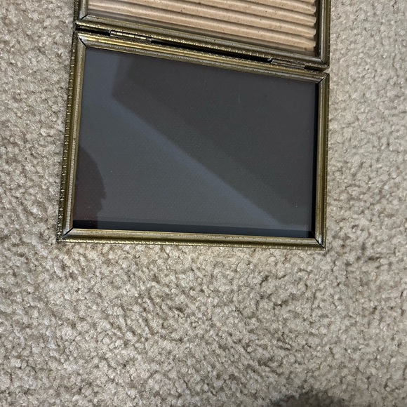 Vintage Double Photo Frame - Picture 4 of 8